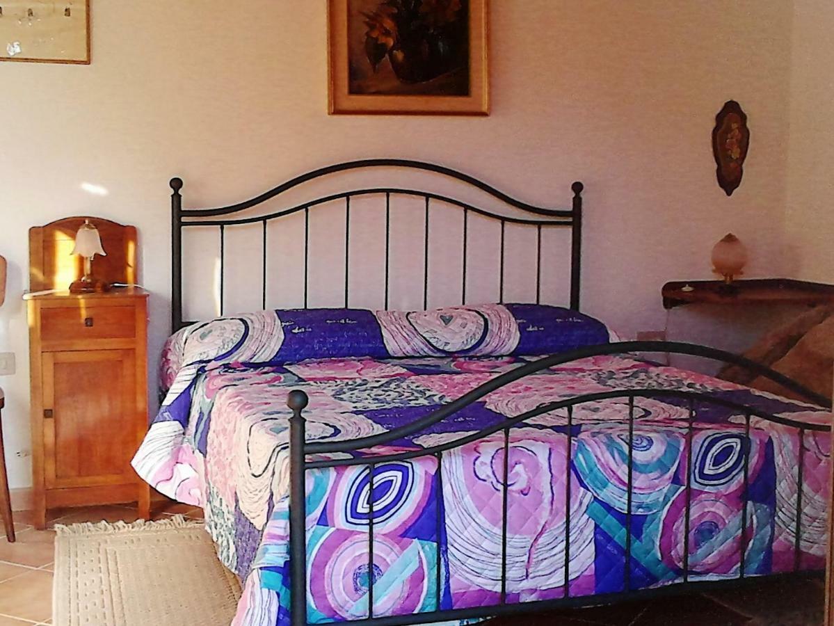 B&B I Menhir Sorgono Экстерьер фото