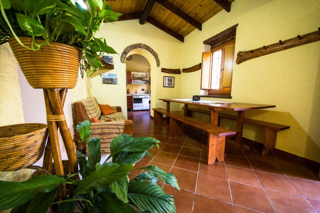 B&B I Menhir Sorgono Экстерьер фото